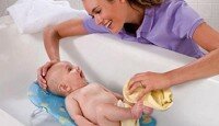 Yeni Doğan Bebekler Nasıl Yıkanır? Banyo Yaptırılır?